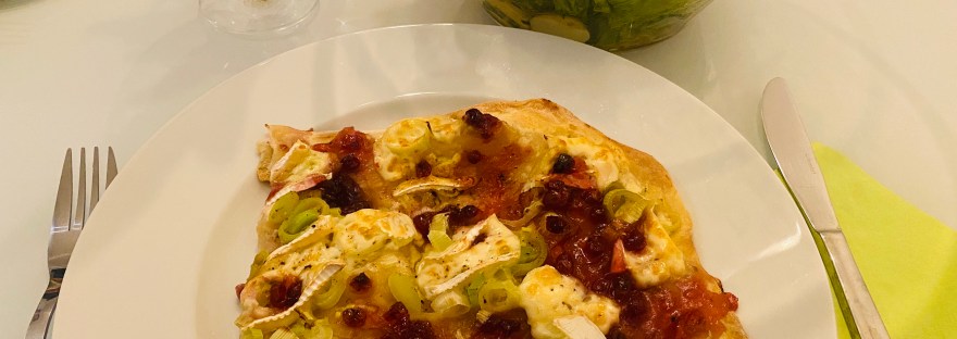 home made Flammkuchen