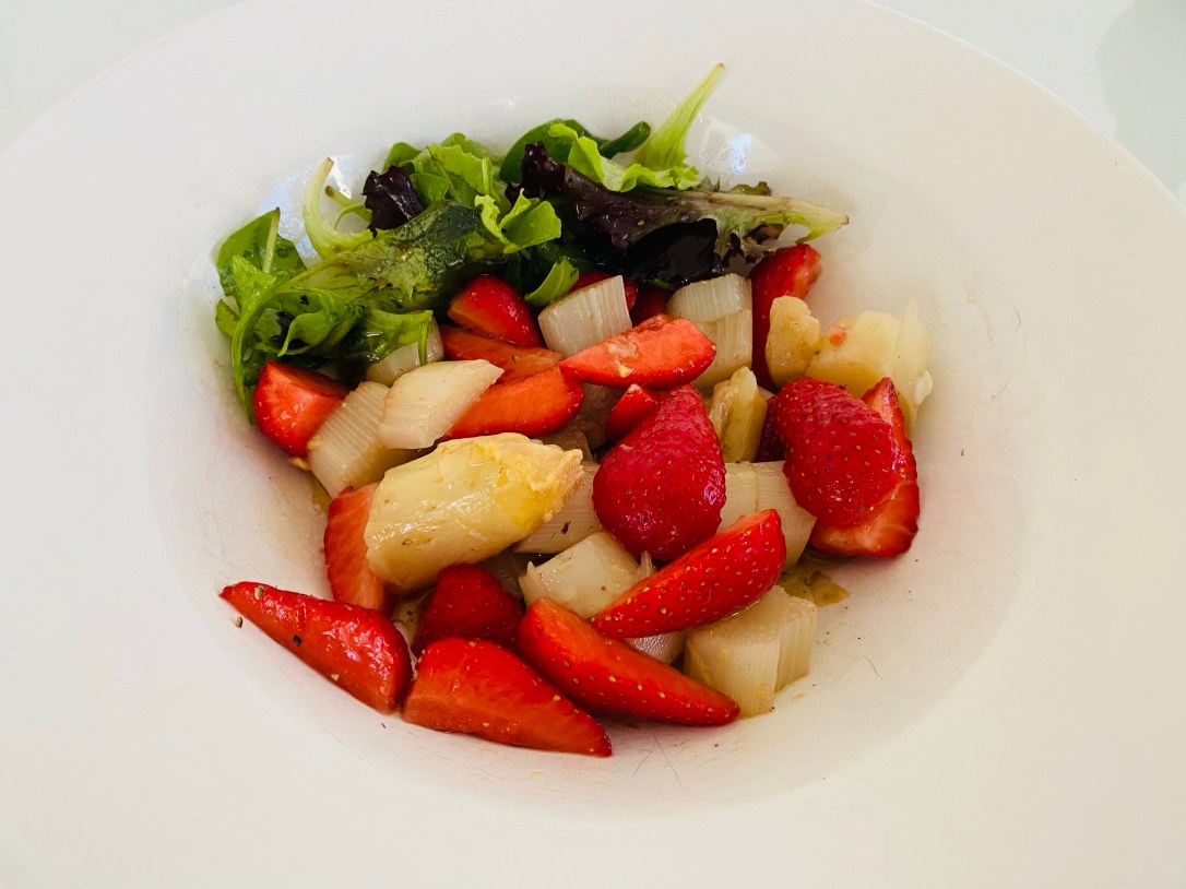Spargel Erdbeer Salat