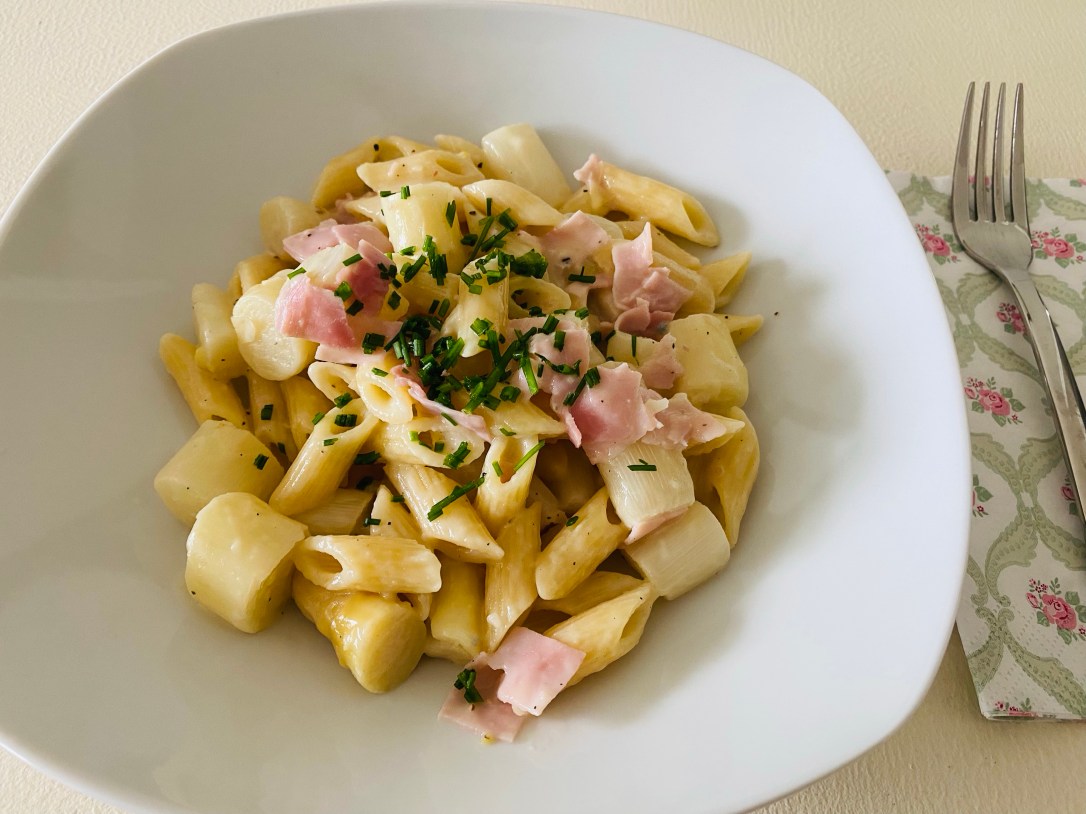 Pasta mit Spargel, Schinken und&nbsp;Sahne
