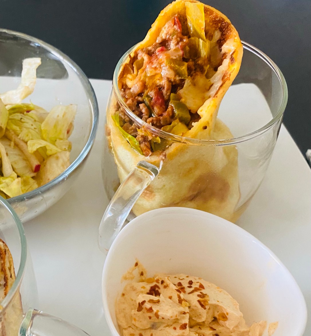 Pikante Crêpes mit Faschiertem