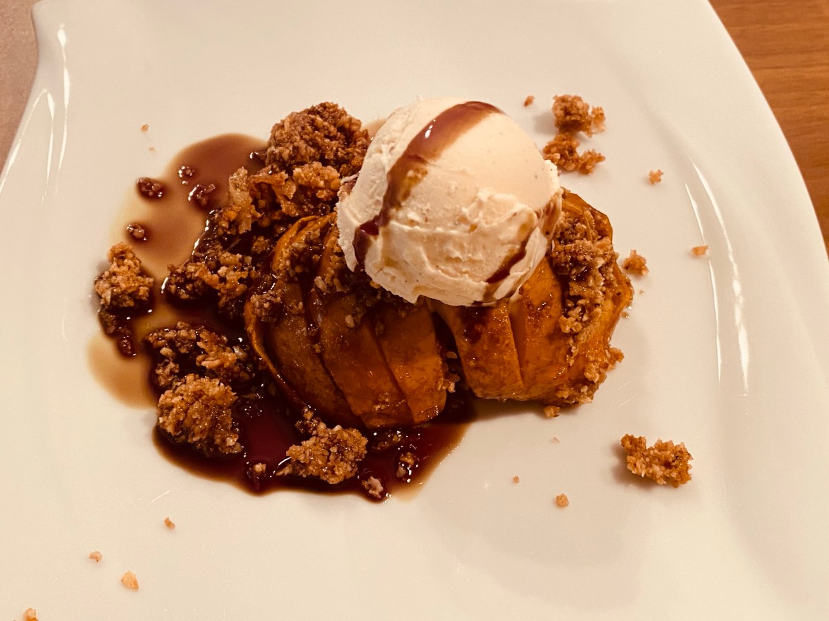 Bratäpfel mit Nüssen